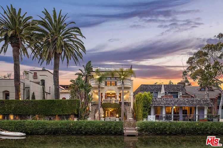 405 Sherman Canal Venice, CA 90291