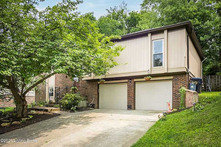 4211 Machupe Dr Louisville, KY 40241