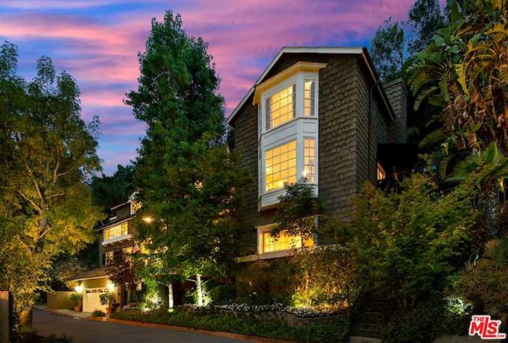 9315 Beverly Crest Dr Beverly Hills, CA 90210
