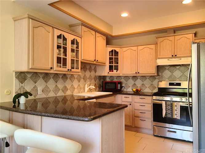 5816 Etiwanda Ave #7, Tarzana, CA 91356 | RubyHome Photo 1