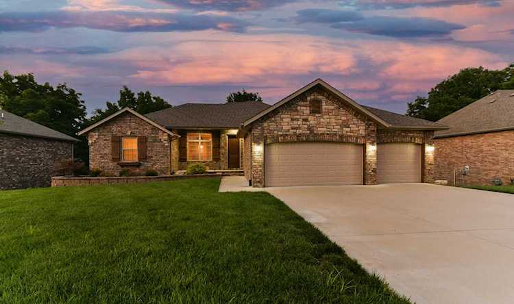 4625 Silo Hills Dr Springfield, MO 65802