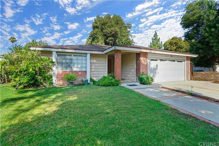 8365 Darby Ave, Northridge, CA 91325 | RubyHome Photo 1