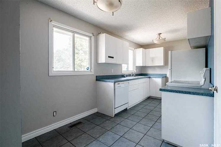 74 Stice Crescent Regina, SK S4N 4P8
