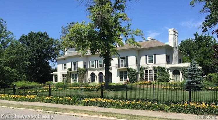 70 W Boston Blvd Detroit, MI 48202