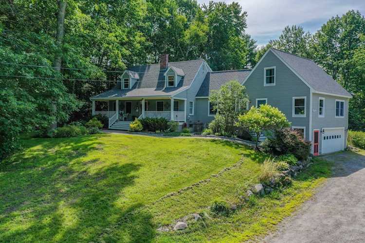 5 Pemberly DrWindhamME04062home for sale Photo 1