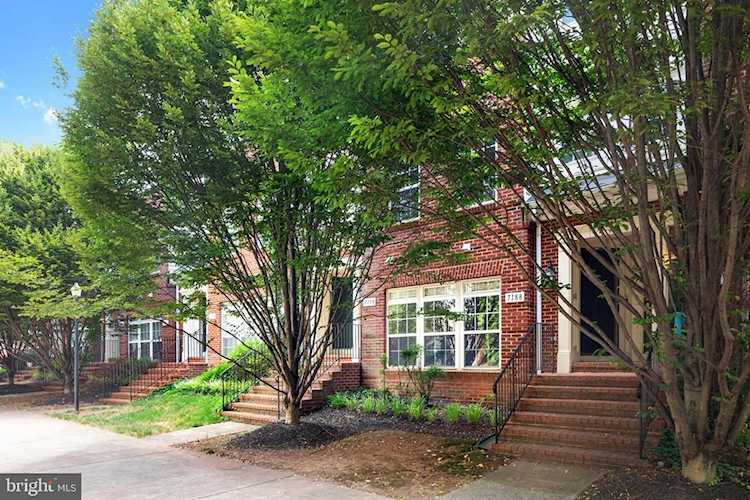 7188 Little Thames Dr Gainesville, VA 20155 | MLS® VAPW2002766 Photo 1