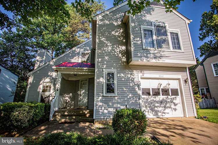 15047 Holleyside Dr Dumfries, VA 22025