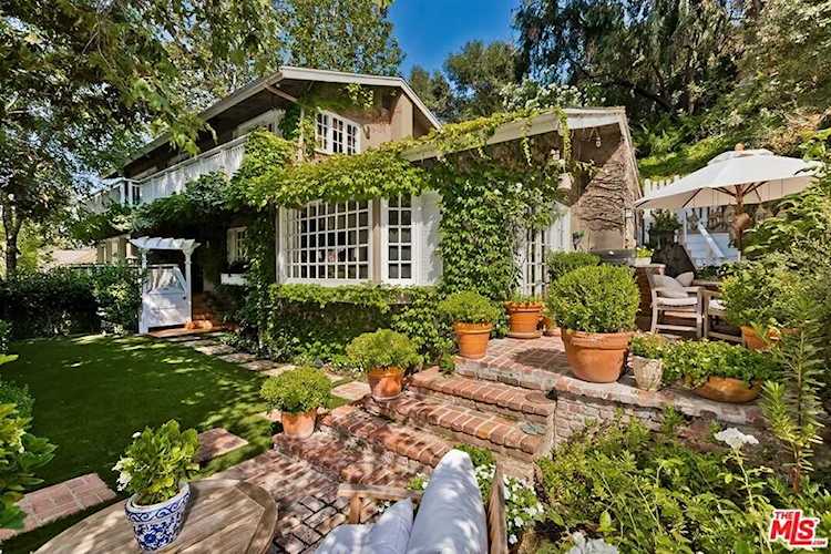 11946 Ashdale Ln Studio City, CA 91604