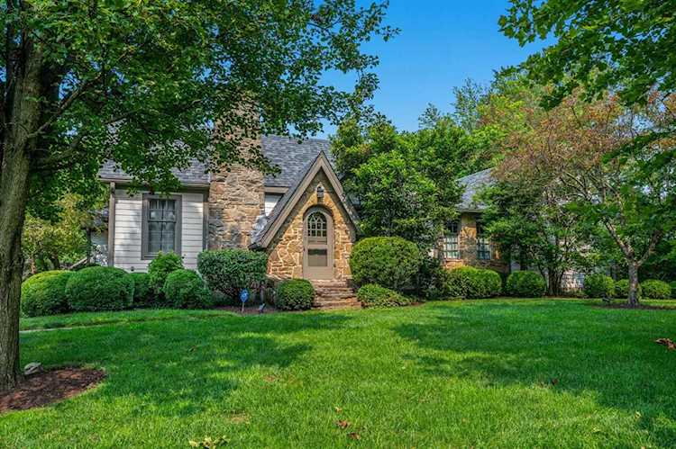 6725 Kenwood Road Madeira, OH 45243