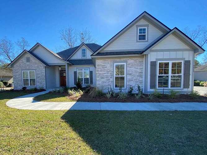4513 Kiowa Lane Hahira, GA 31632 | MLS 126390 Photo 1