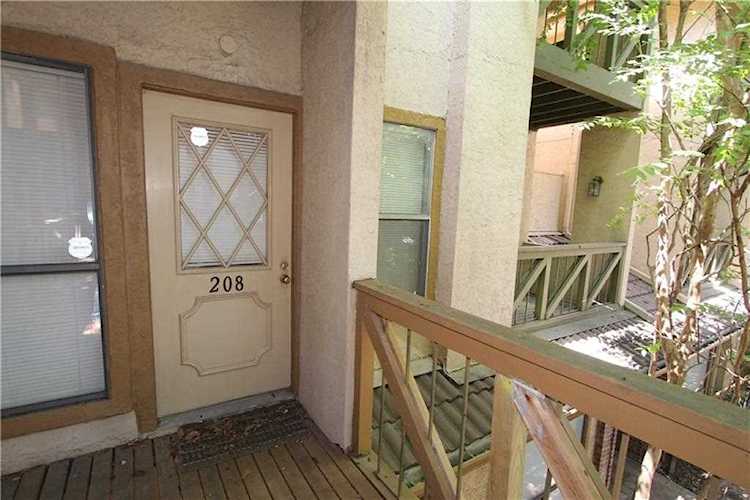 806 W 24th ST #208 Austin, TX 78705