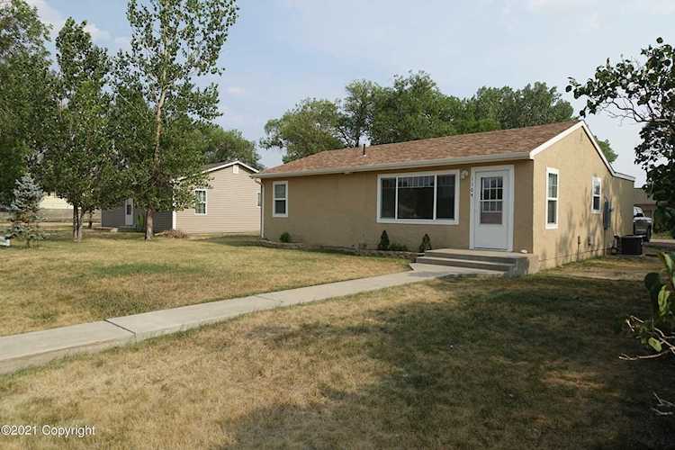 1104 - 4th Ave Upton, WYOMING 82730