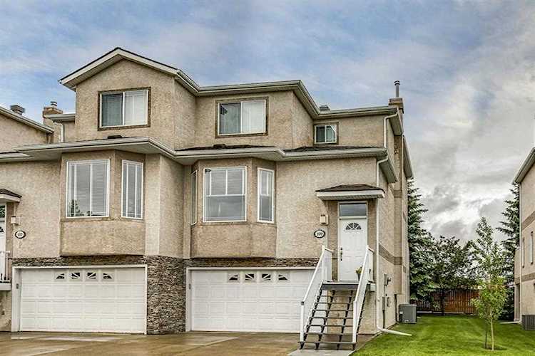 109 Country Hills Gardens NW Calgary, AB T3K 5G1