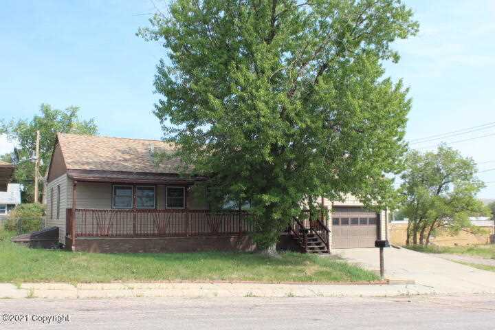 107 - 6th Avenue Newcastle, WYOMING 82701