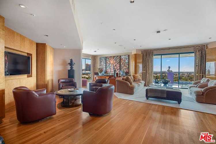 10490 Wilshire #1703, Los Angeles, CA 90024 | RubyHome Photo 1