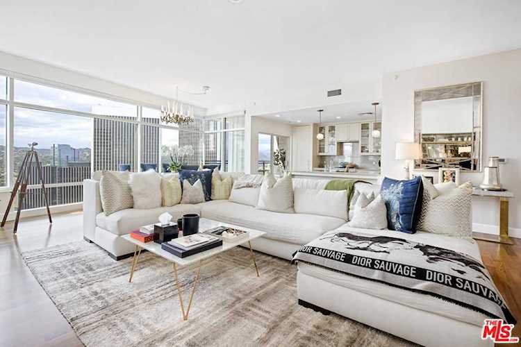 1 W Century Dr #32D, Los Angeles, CA 90067 | RubyHome Photo 1