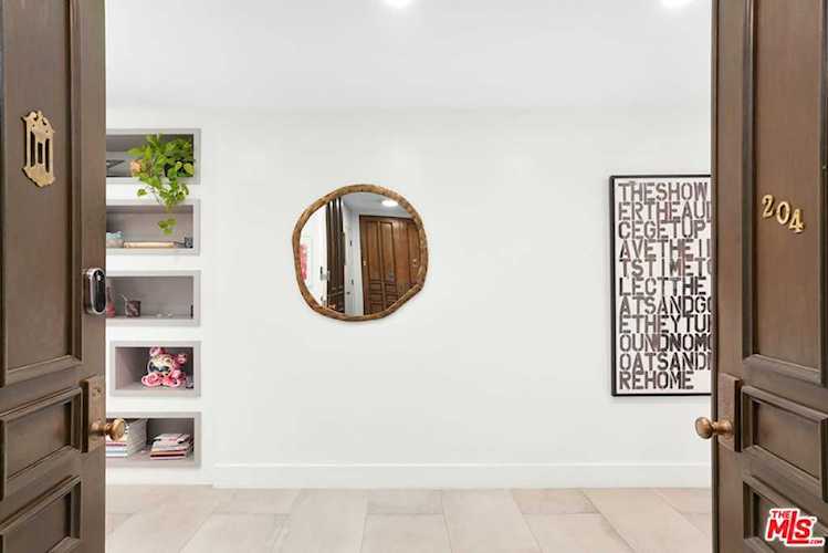 450 S Maple Dr #204 Beverly Hills, CA 90212