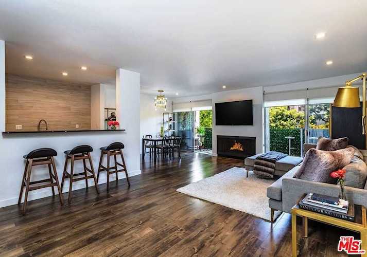 949 N Kings Rd #201 West Hollywood, CA 90069