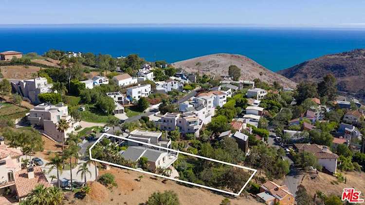 2903 Valmere Dr Malibu, CA 90265