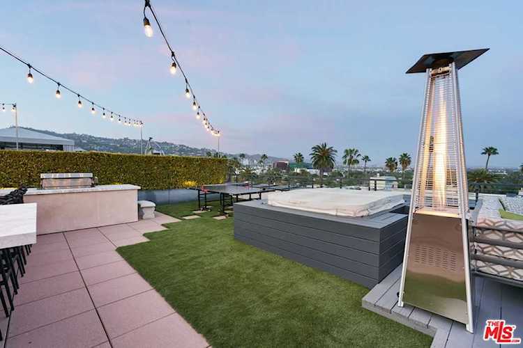 432 N Oakhurst Dr #PH 504 Beverly Hills, CA 90210