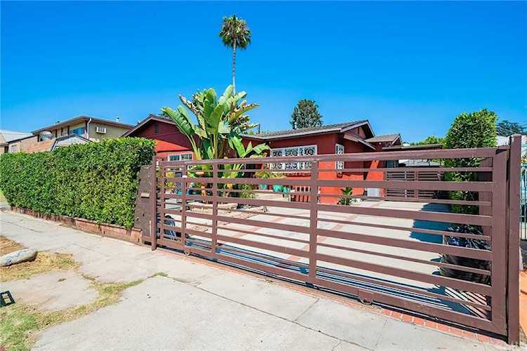 1700 West Blvd Los Angeles, CA 90019