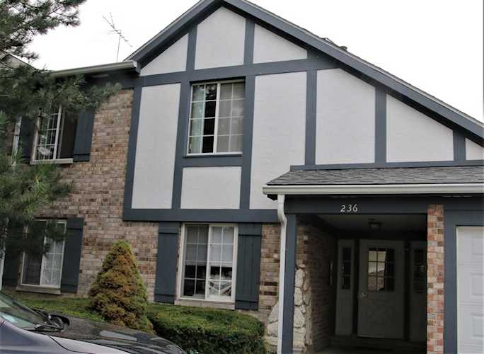 236 Memory Ln #15-2 Westmont, IL 60559 | MLS 11182887 Photo 1