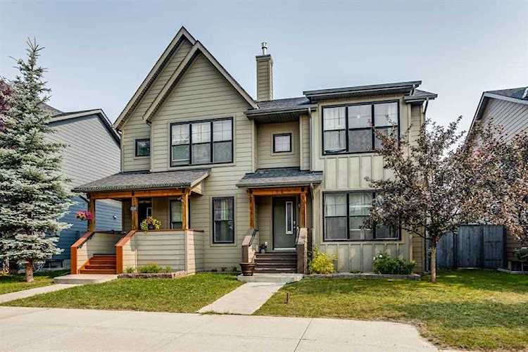 112 Walden Dr SE Calgary, AB T2X 0N3