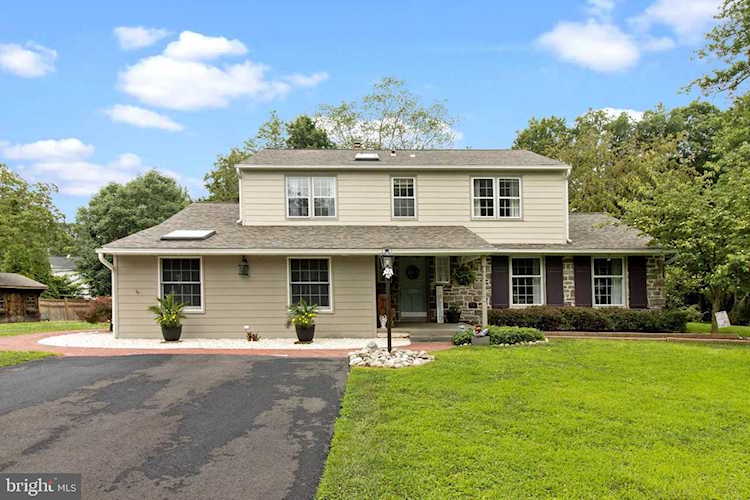 598 Lenape CIRCLE Langhorne, PA 19047 | MLS PABU2004562 Photo 1