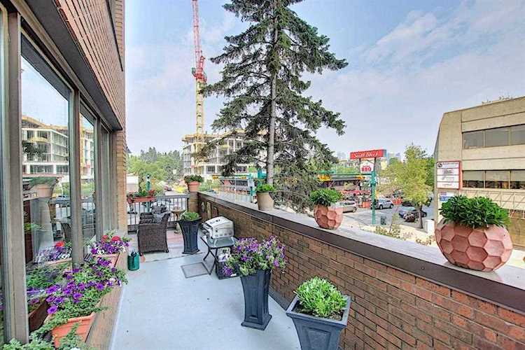 330 26 Ave SW #207 Calgary, AB T2S 2T3