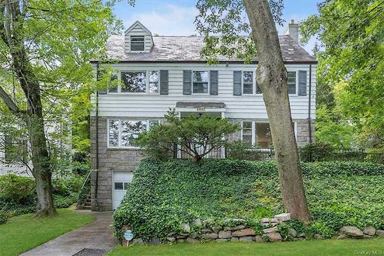 4667 Grosvenor Avenue Bronx, NY 10471