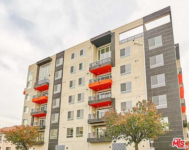 900 S Kenmore Ave #PH2 Los Angeles, CA 90006