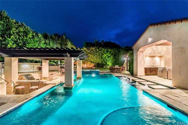2828 Via Neve Palos Verdes Estates, CA 90274