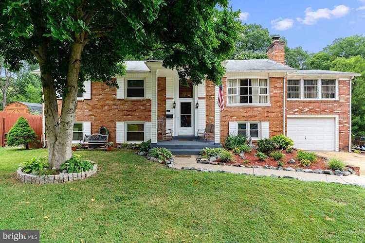 2210 Madison Ct Woodbridge, VA 22191