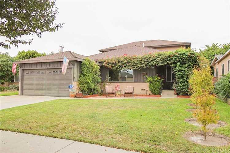 5116 Levelside Ave Lakewood, CA 90712 | MLS OC20221733 Photo 1