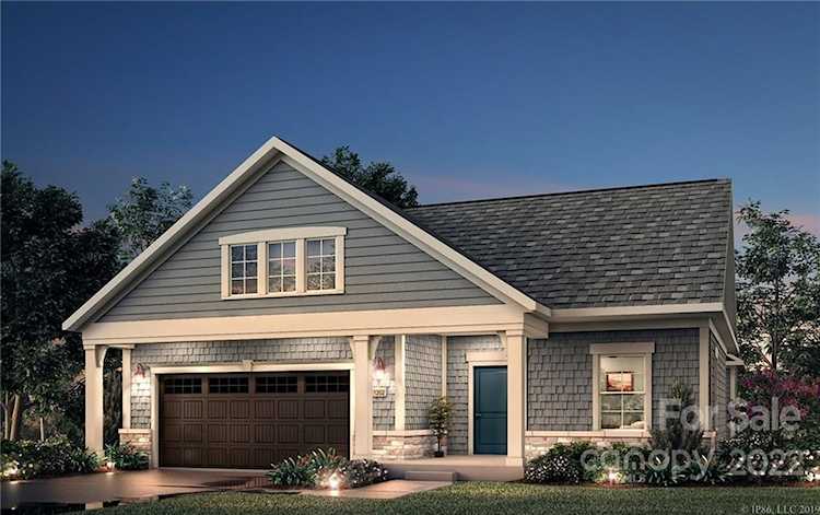 6 Sustar Farm Dr Matthews, NC 28105