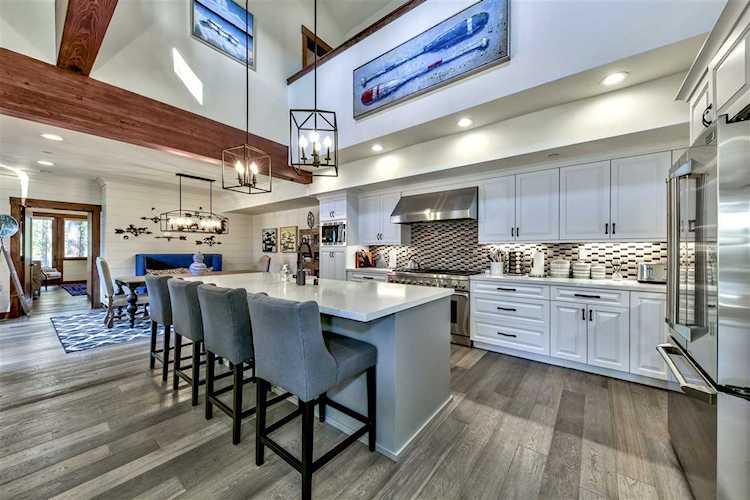 9106 Heartwood Drive Truckee, CA 96161