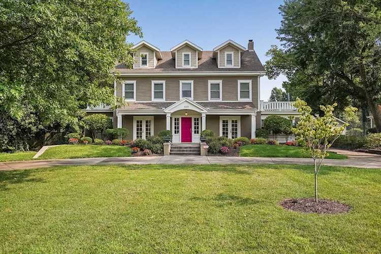 1625 E Delmar St Springfield, MO 65804