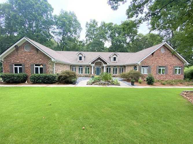 5358 Drew Rd Alpharetta, GA 30004
