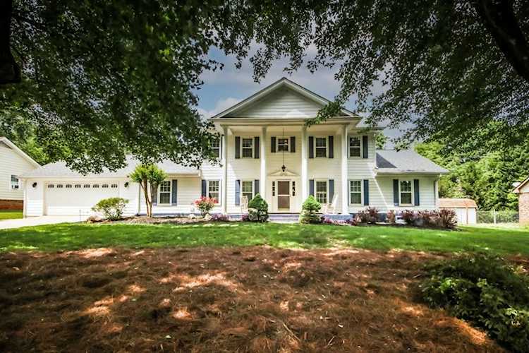 1678 Rangewood Dr SW, Lilburn, GA. 30047 | MLS #6886100 | $335,000 Photo 1