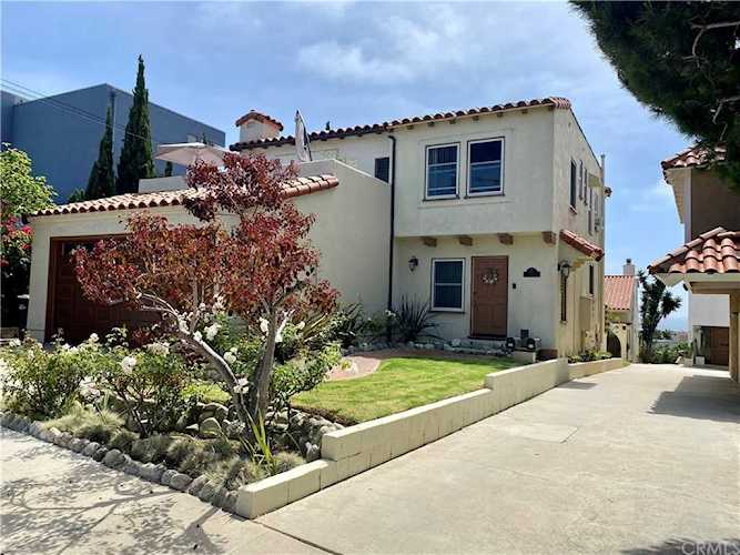337 Hopkins Ave Hermosa Beach, CA 90254