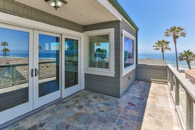 4114 The Strand Manhattan Beach, CA 90266