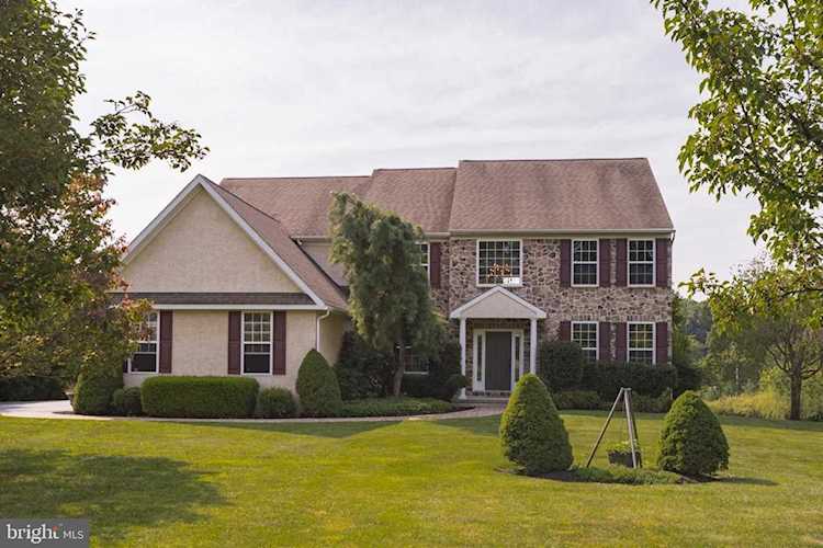 121 Horseshoe Ln Pottstown, PA 19465 | MLS ® PACT2002988 Photo 1
