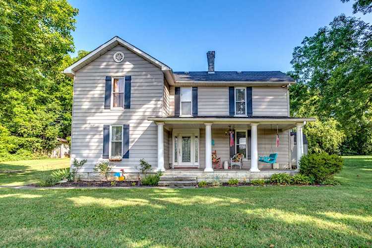 3144 W Old A J Hwy Strawberry Plains, TN 37871