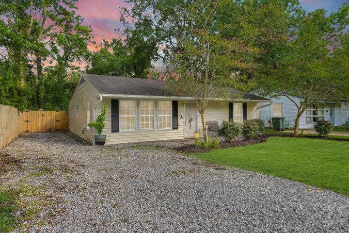1131 Dickson Ave Hanahan, SC 29410