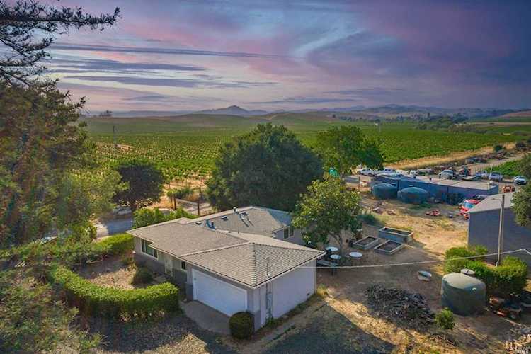 3316 Sonoma Highway Napa, CA 94559