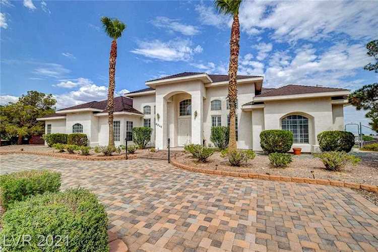 6240 N Hualapai Way Las Vegas, NV 89149