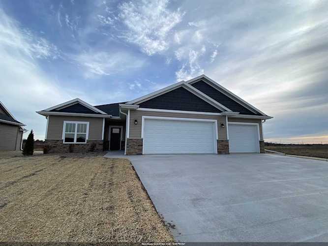 2529 Tipperary Trl De Pere, WI 54115