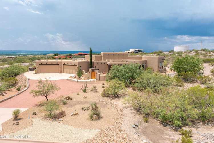 5588 Camino Escondida Las Cruces, NM 88011