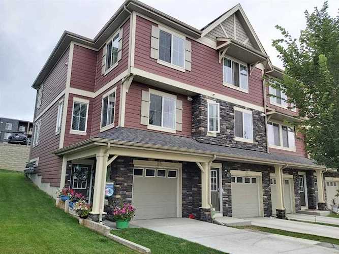 25 Kinlea Way NW Calgary, AB T3R 0S2