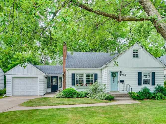 1782 Holton Street Falcon Heights, MN 55113